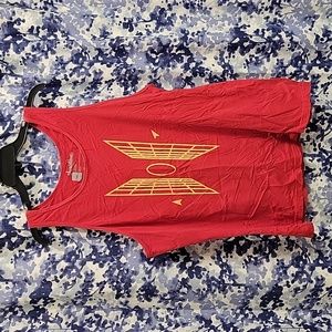 Great Condition Red Tank Top with Gold Pattern 🌈
